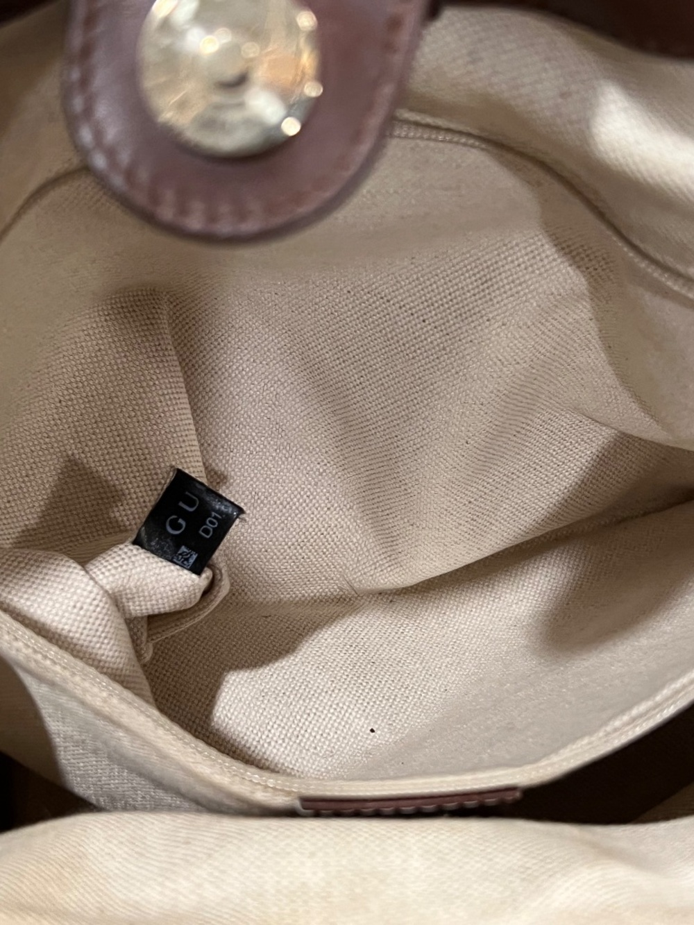 Gucci GG Canvas Sukey - Picture 12 of 13